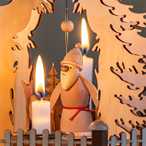 Tischpyramide mit Weihnachtsmann