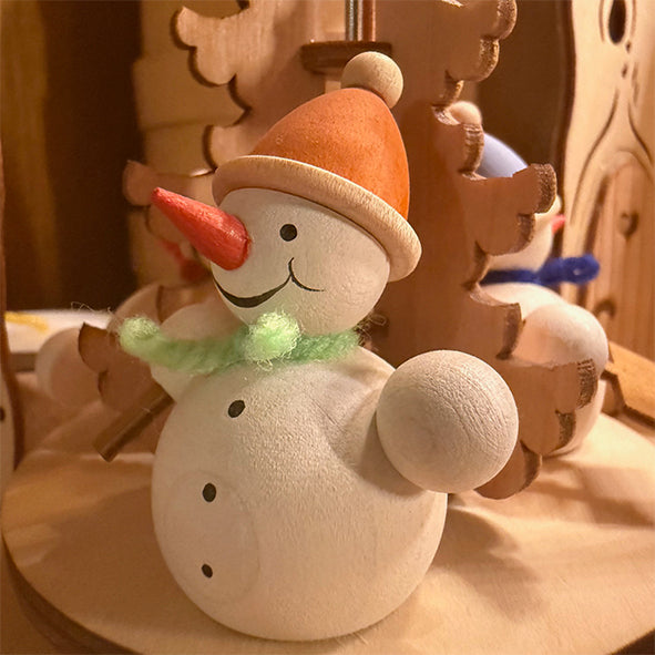 Pyramide mit Schneemännern