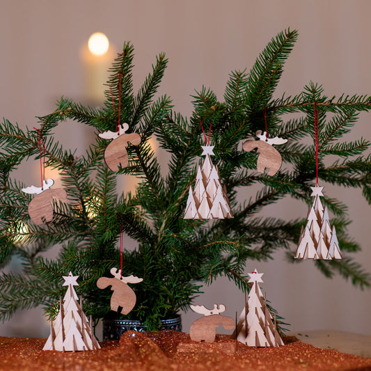 Christbaumset 6 Elche mit 4 Bäumen