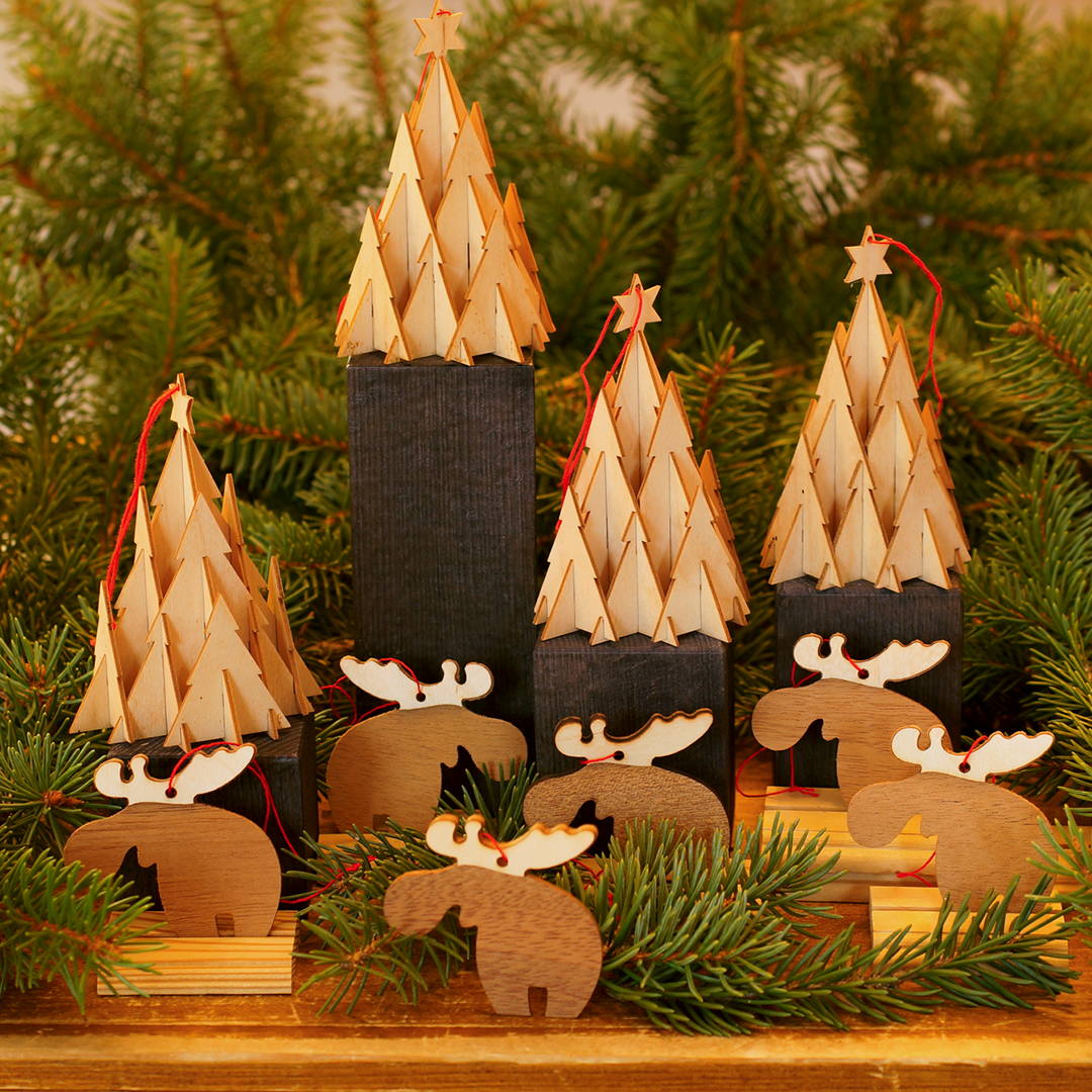 Christbaumset 6 Elche mit 4 Bäumen – Christbaumschmuck aus Holz, Erzgebirge