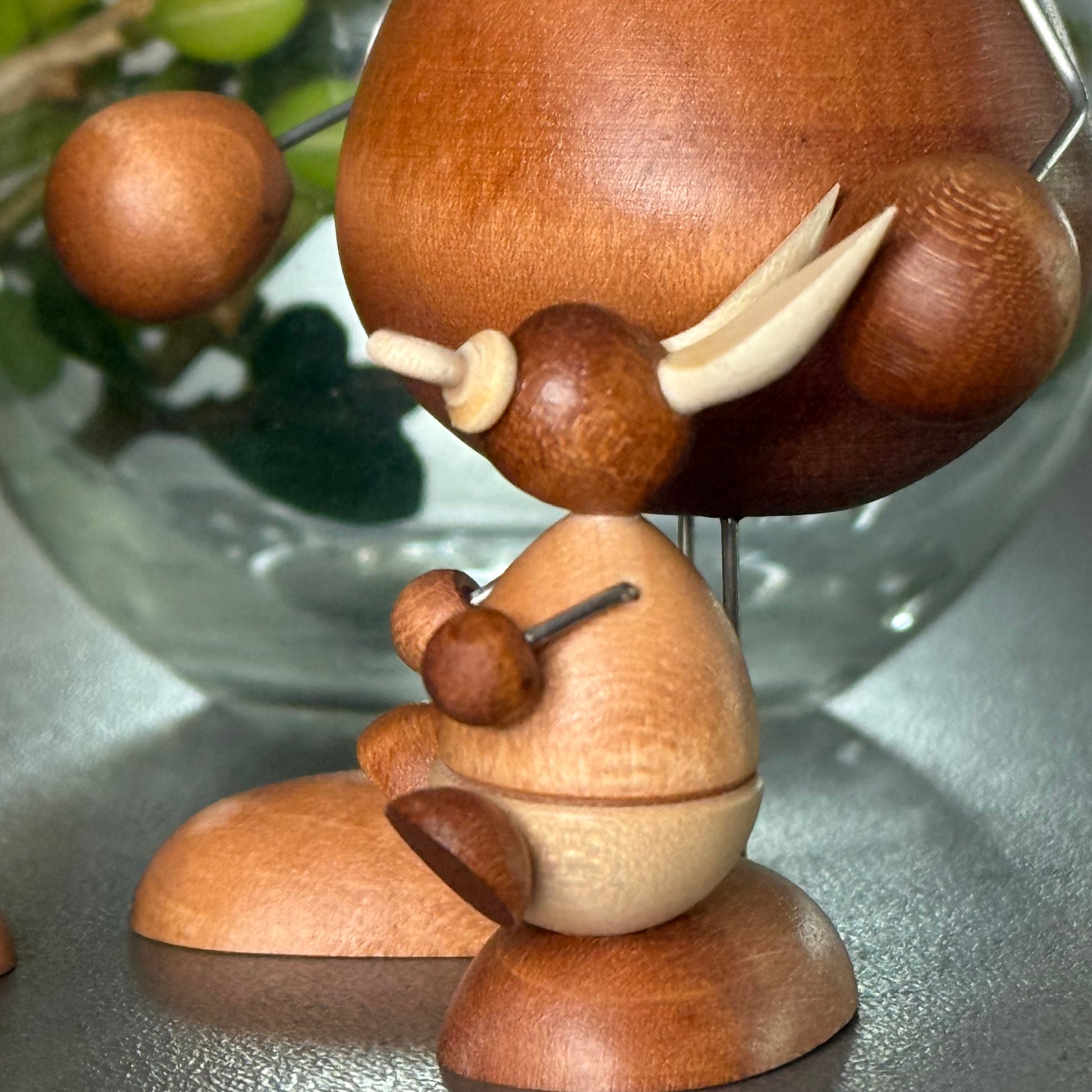 Hasenfrau und Hasenmann im großen Familienglück