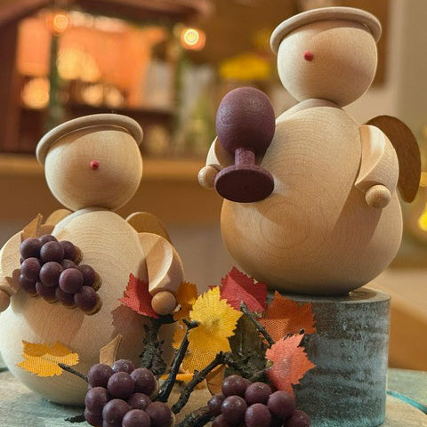 Spieluhr mit Weinengel - Schweizer Spielwerk 22 stimmig