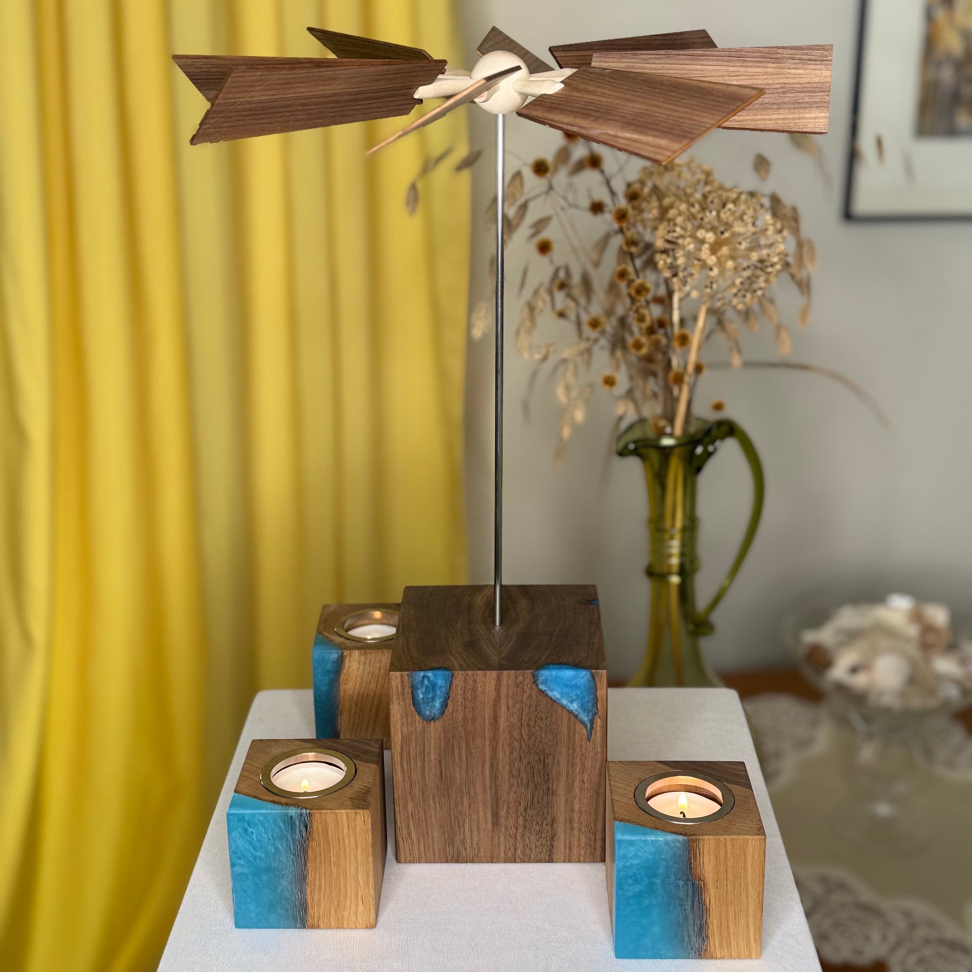 Designpyramide “alea” mit Epoxidharz